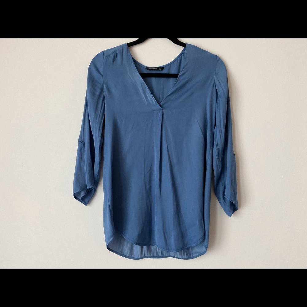 👕  Blue Blouse